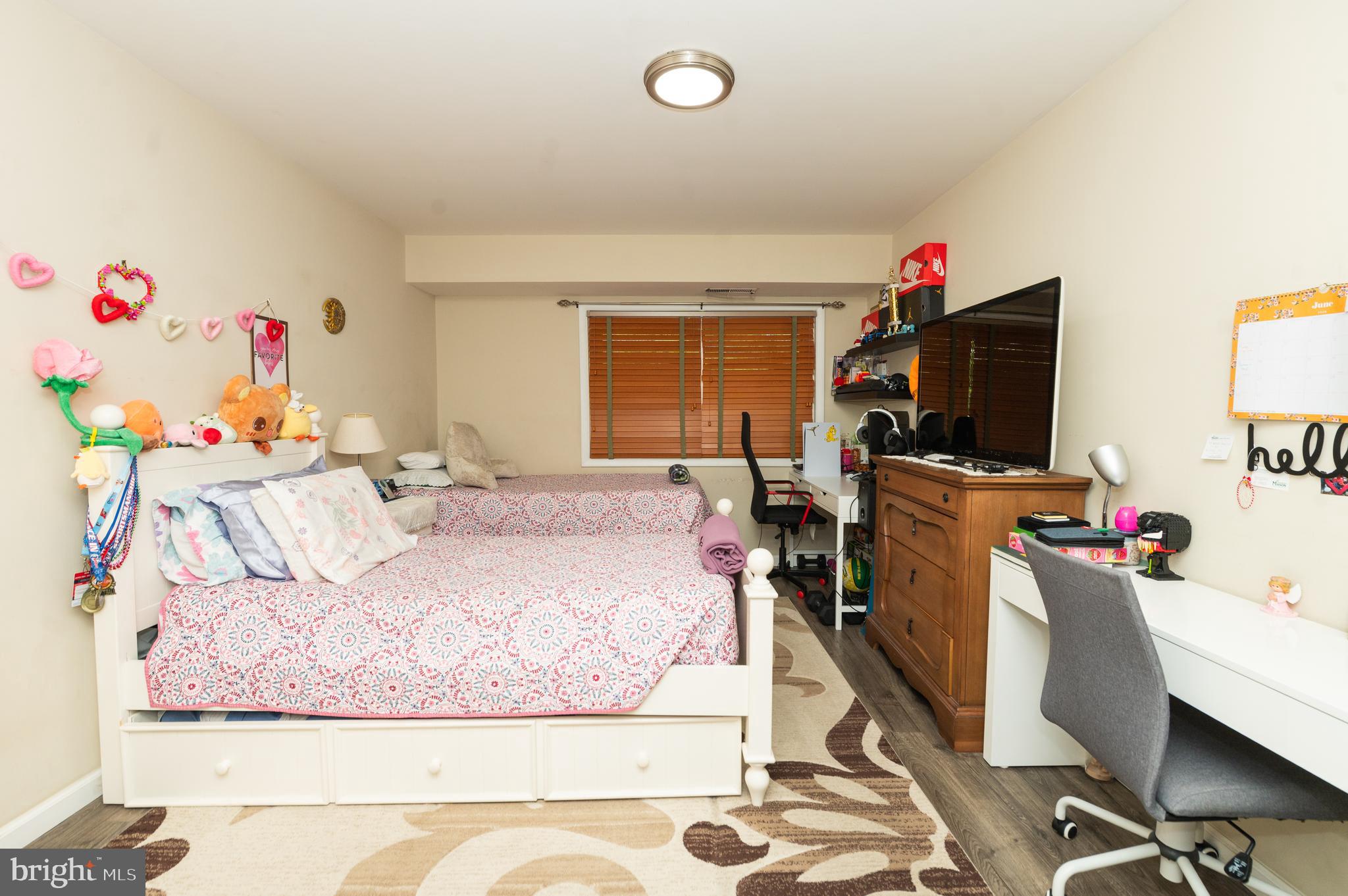 208 PARK TERRACE CT SE #53