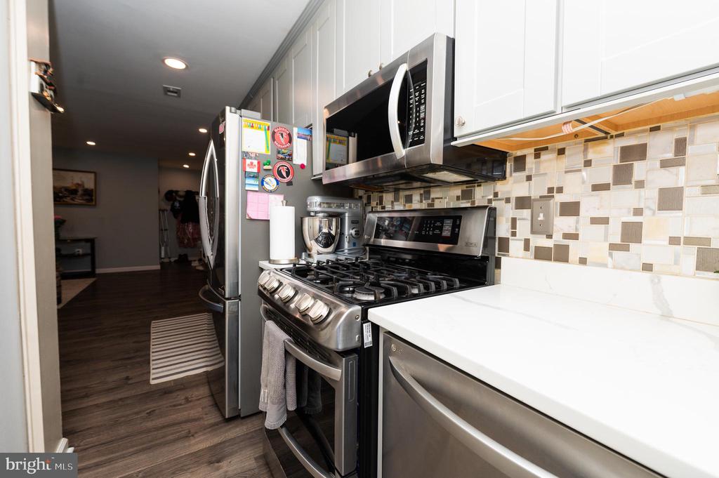208 PARK TERRACE CT SE #53