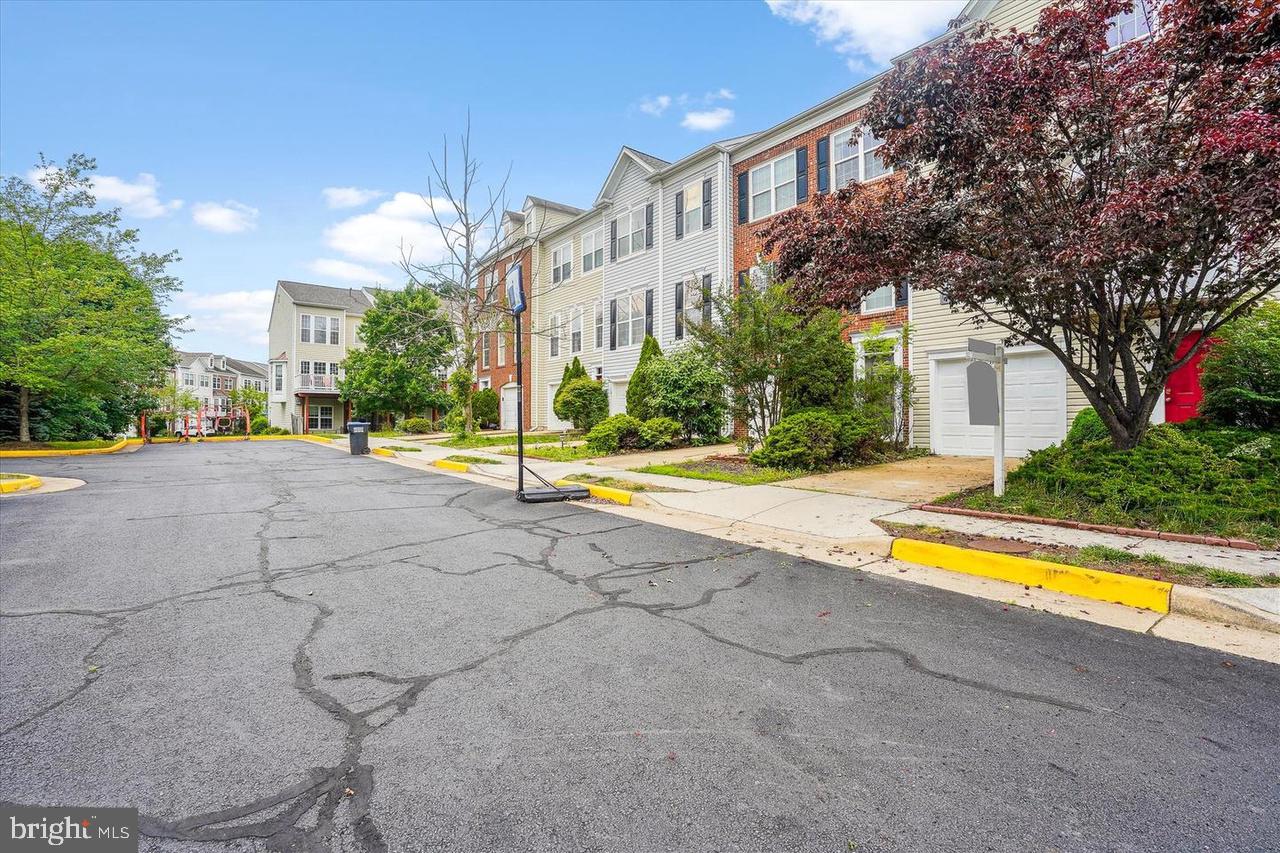 5186 FIERY DAWN COURT