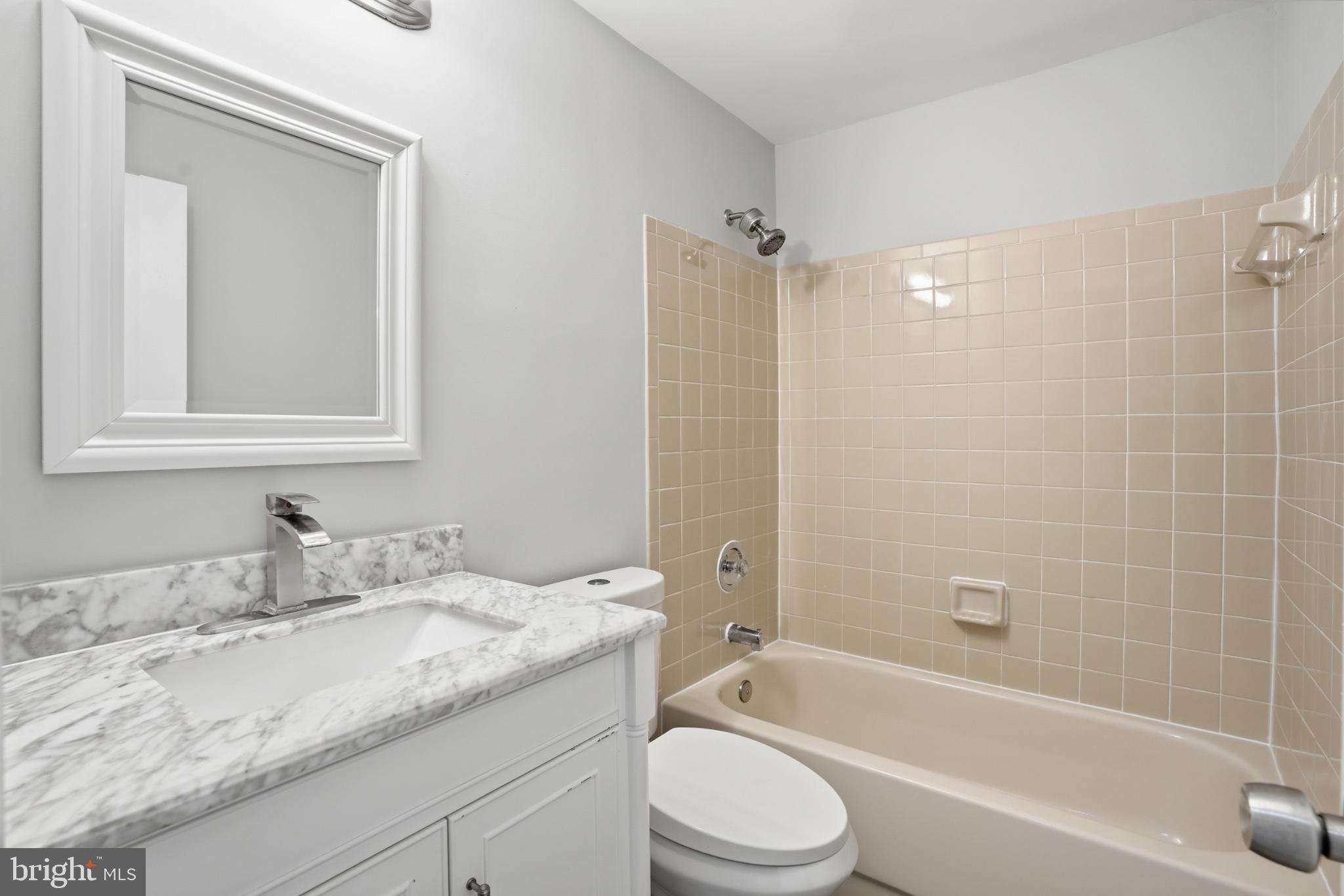 6185 STONEPATH CIRCLE