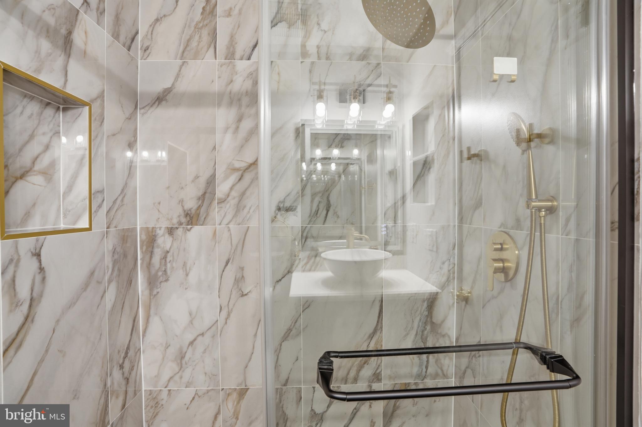 6185 STONEPATH CIRCLE