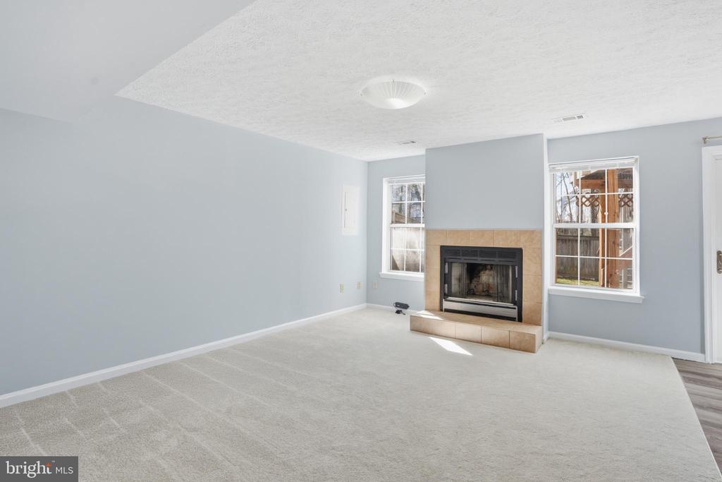 6185 STONEPATH CIRCLE