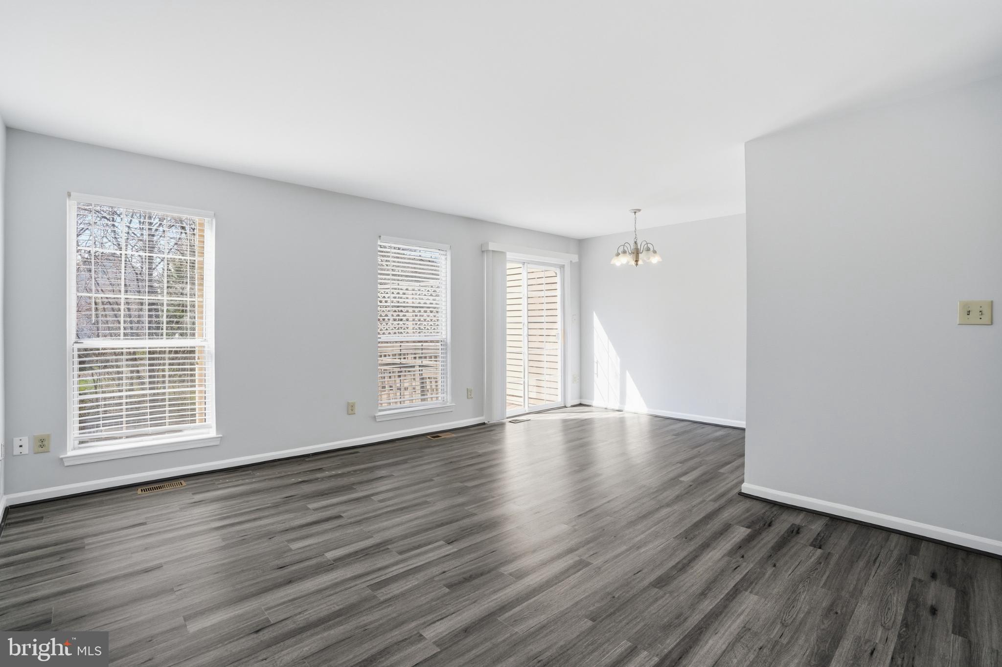 6185 STONEPATH CIRCLE