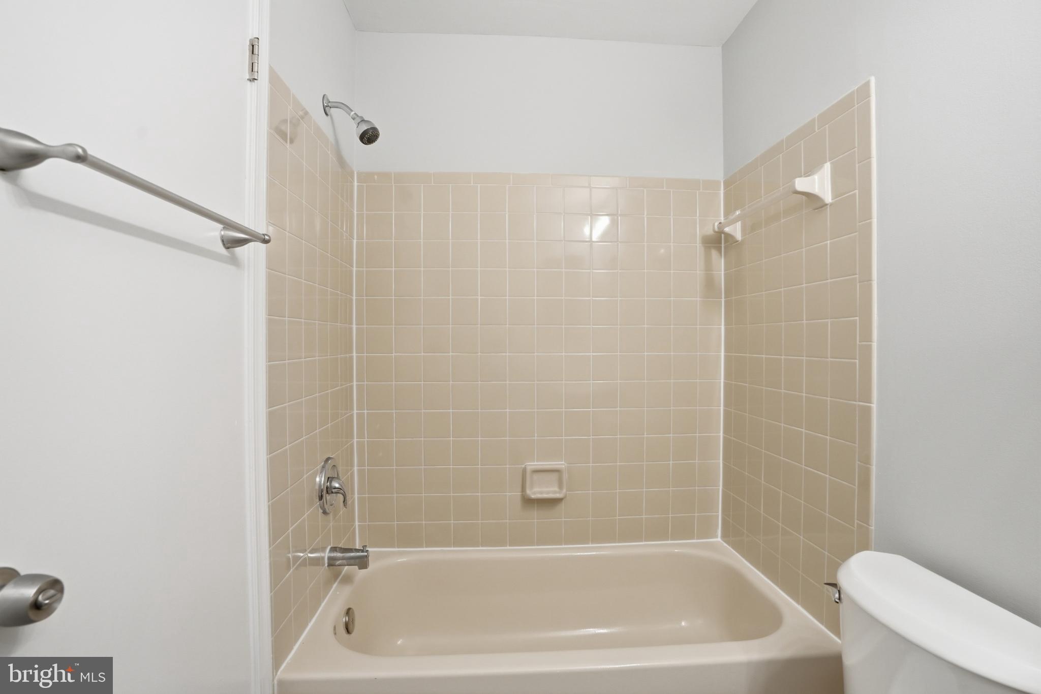 6185 STONEPATH CIRCLE