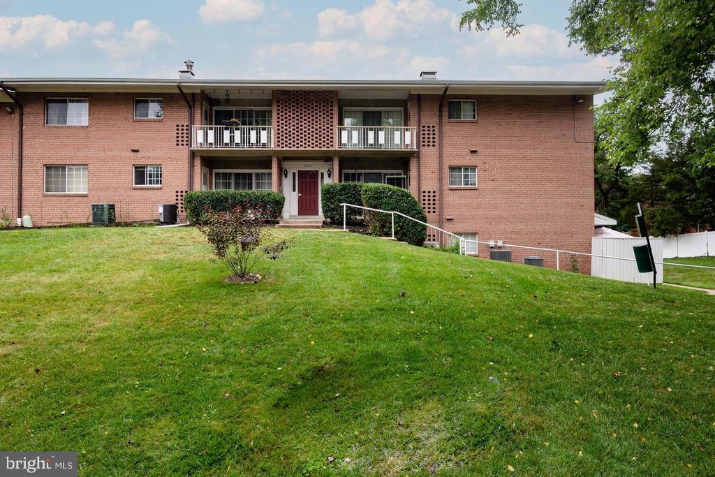 5605 FRANCONIA ROAD 301