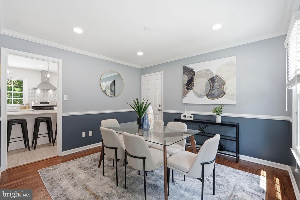 9514 WALLINGFORD DRIVE