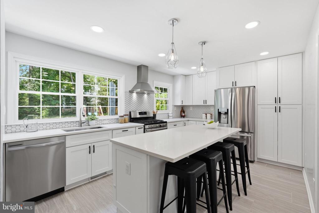 9514 WALLINGFORD DRIVE