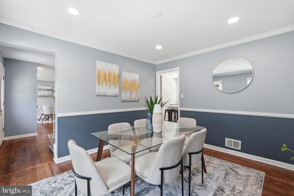 9514 WALLINGFORD DRIVE