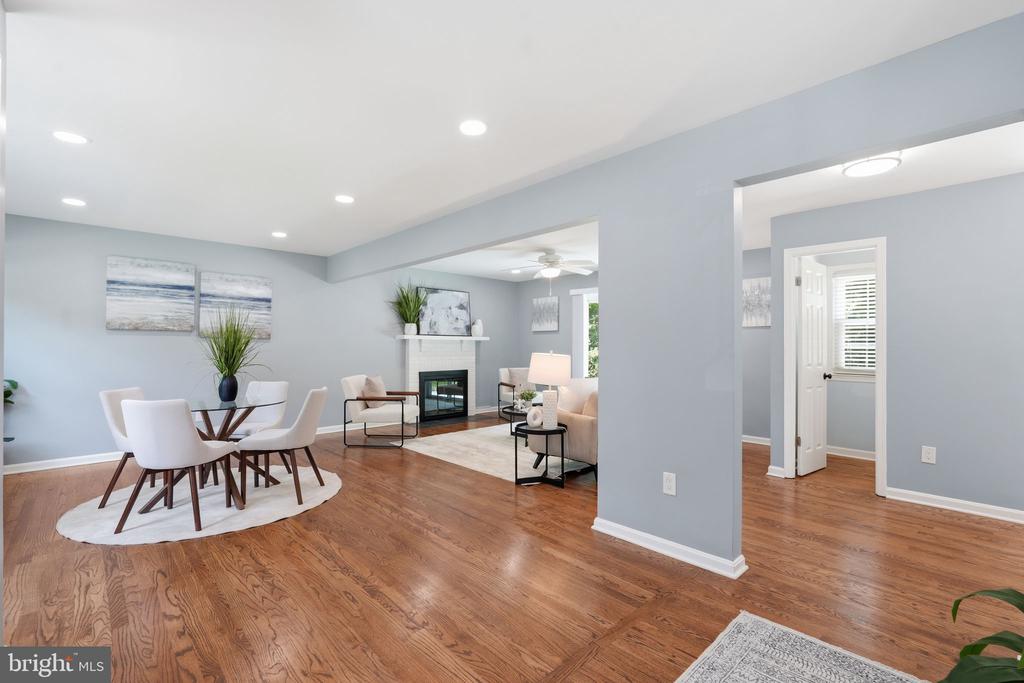 9514 WALLINGFORD DRIVE