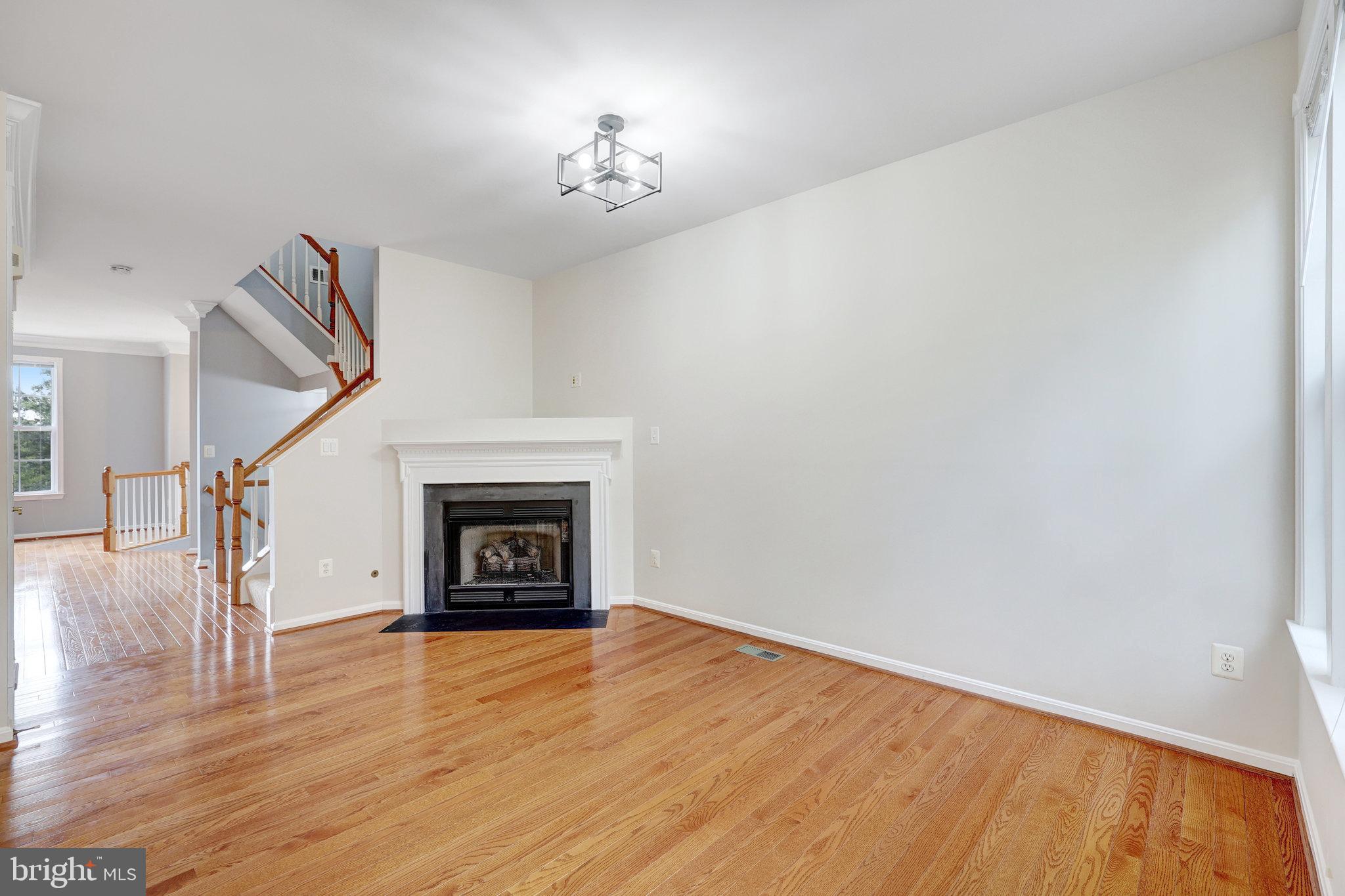 44270 Acushnet Ter