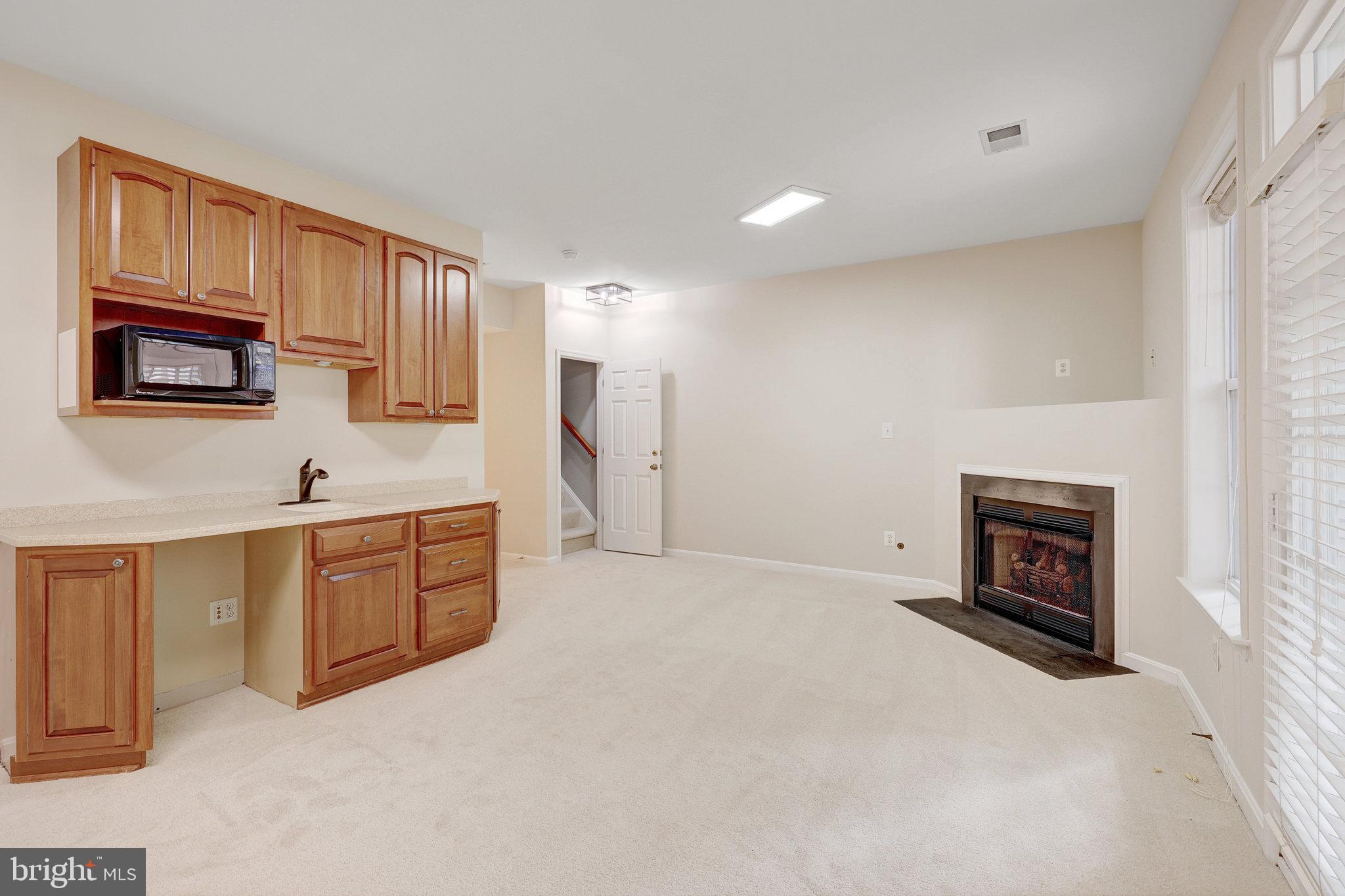 44270 Acushnet Ter