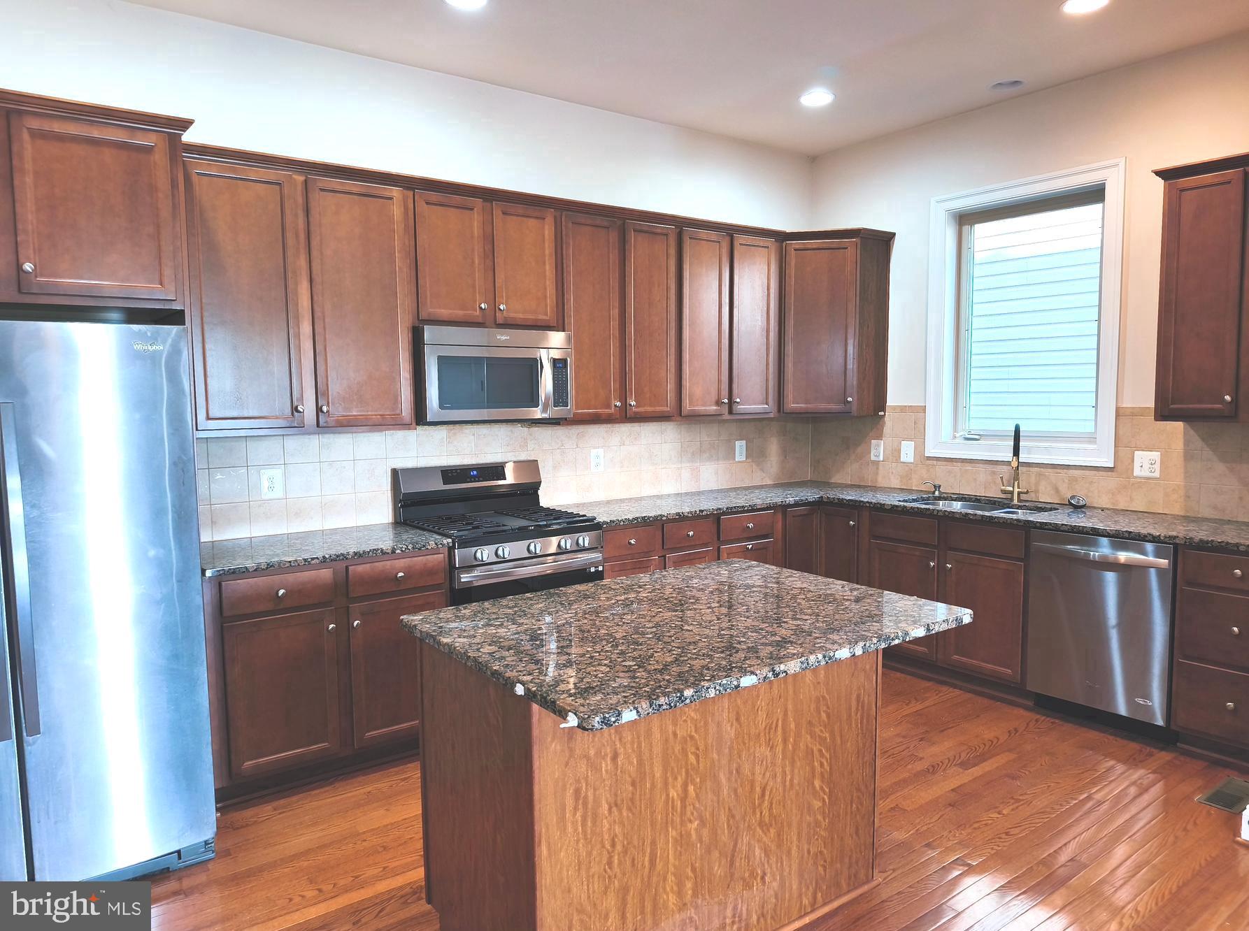 20792 EXCHANGE STREET