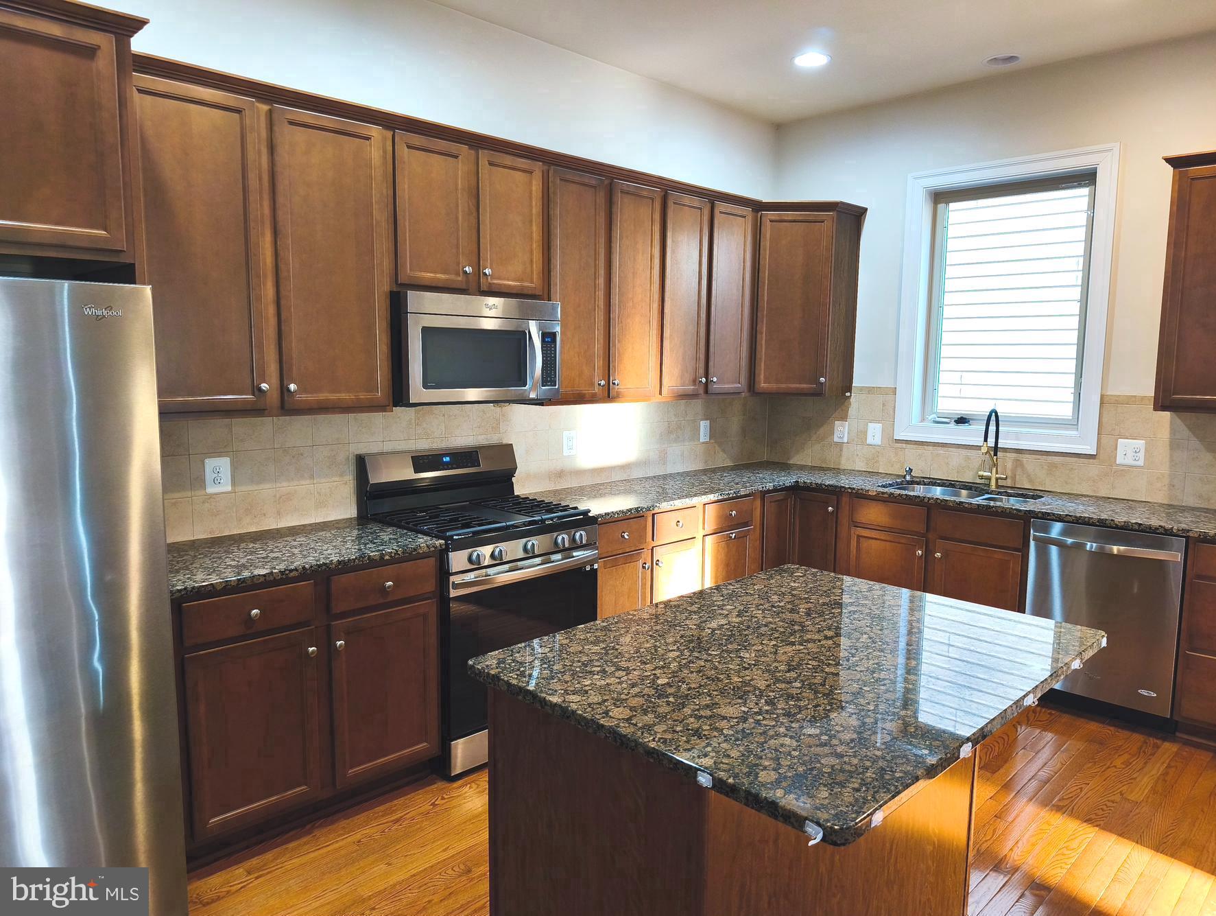 20792 EXCHANGE STREET