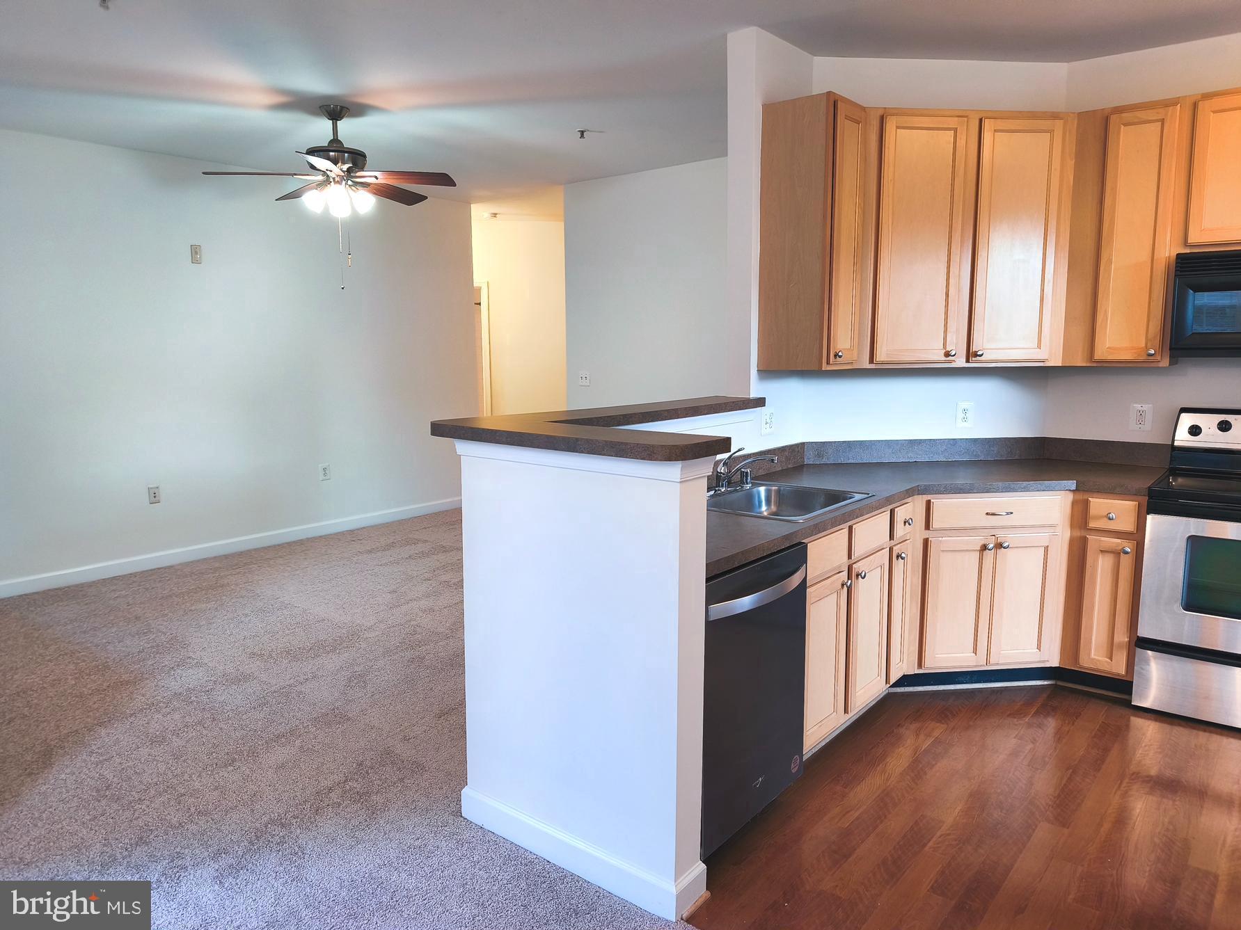 42492 MAYFLOWER TERRACE 203