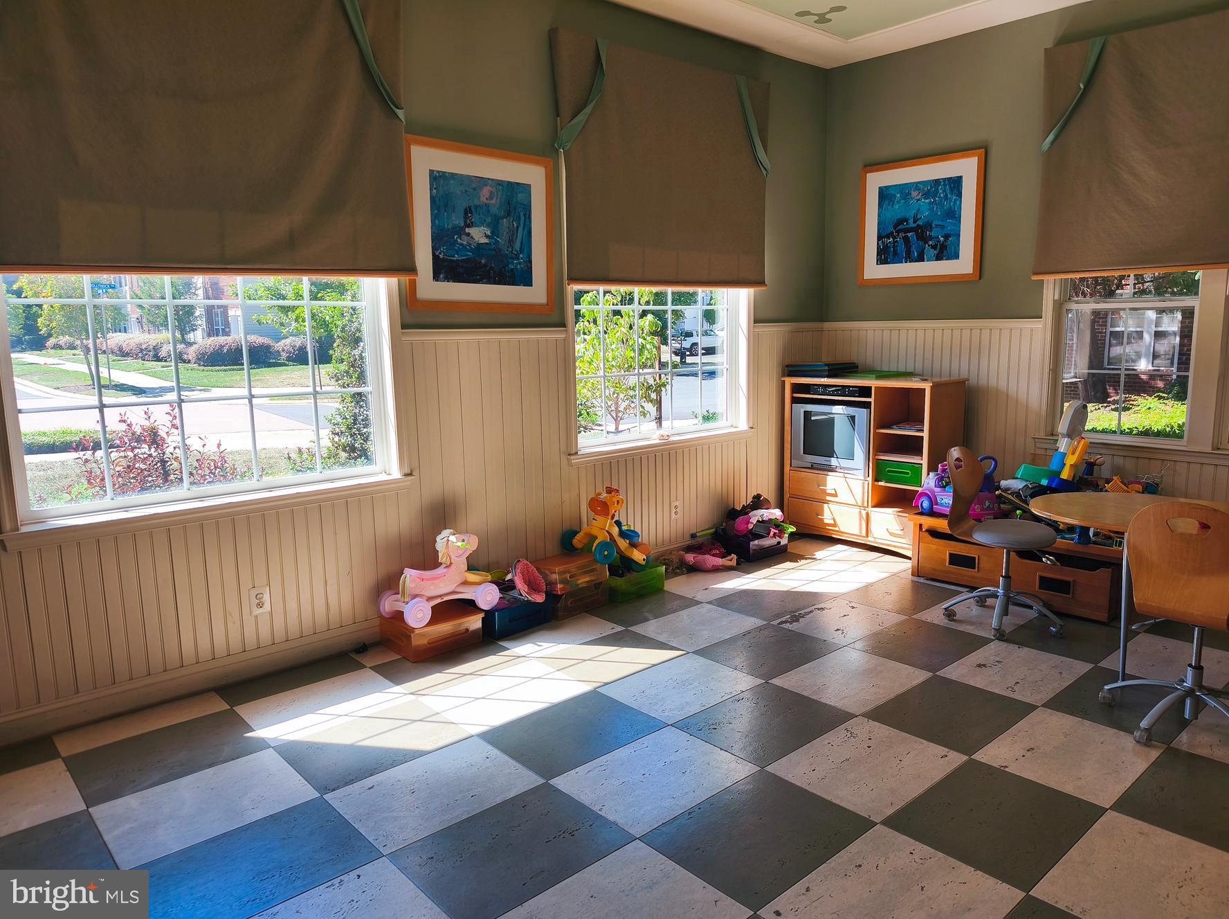 42492 MAYFLOWER TERRACE 203