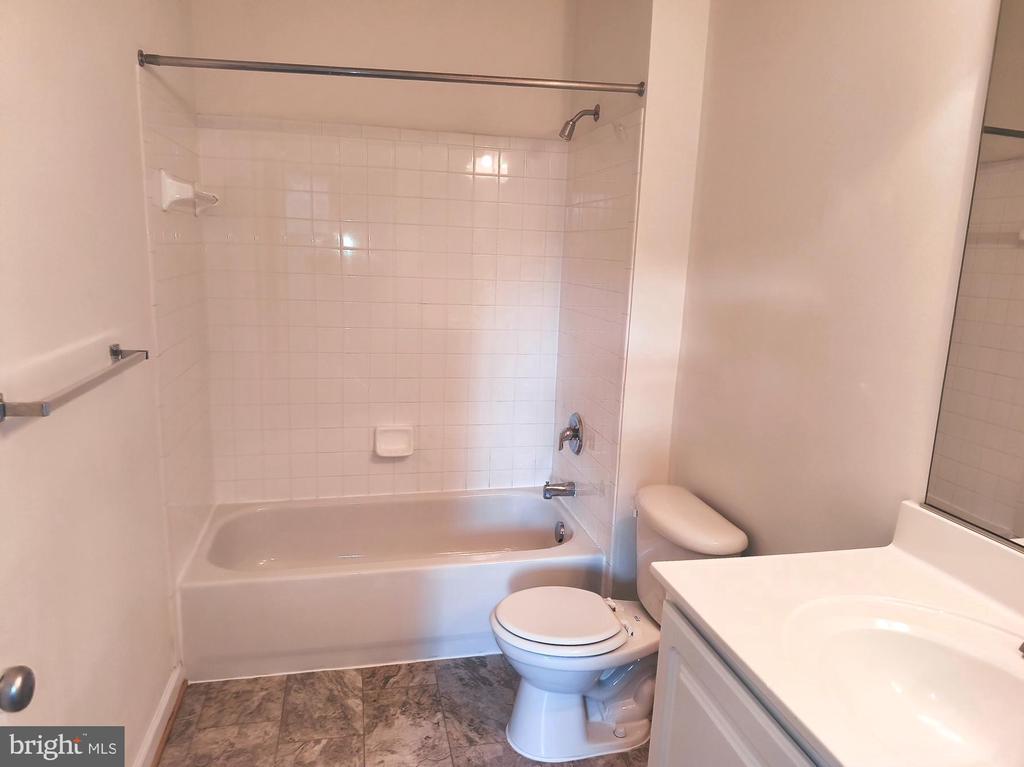 42492 MAYFLOWER TERRACE 203