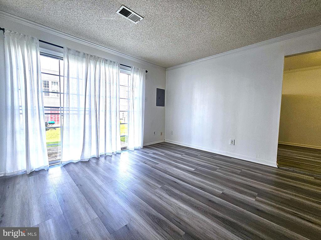 1108 HUNTMASTER TERRACE NE 102