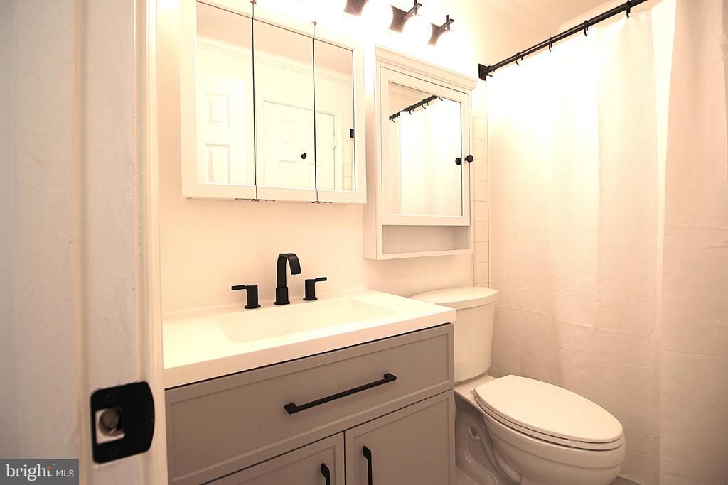 1108 HUNTMASTER TERRACE NE 102
