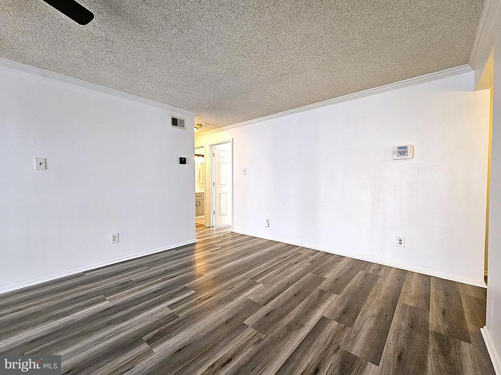 1108 HUNTMASTER TERRACE NE 102