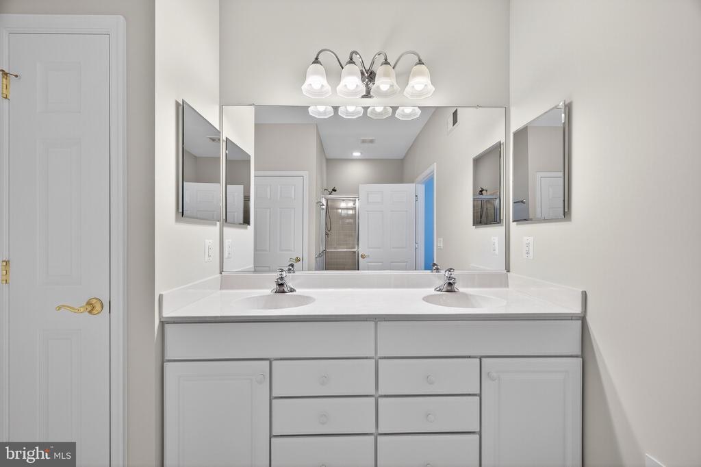 44472 OAKMONT MANOR SQUARE