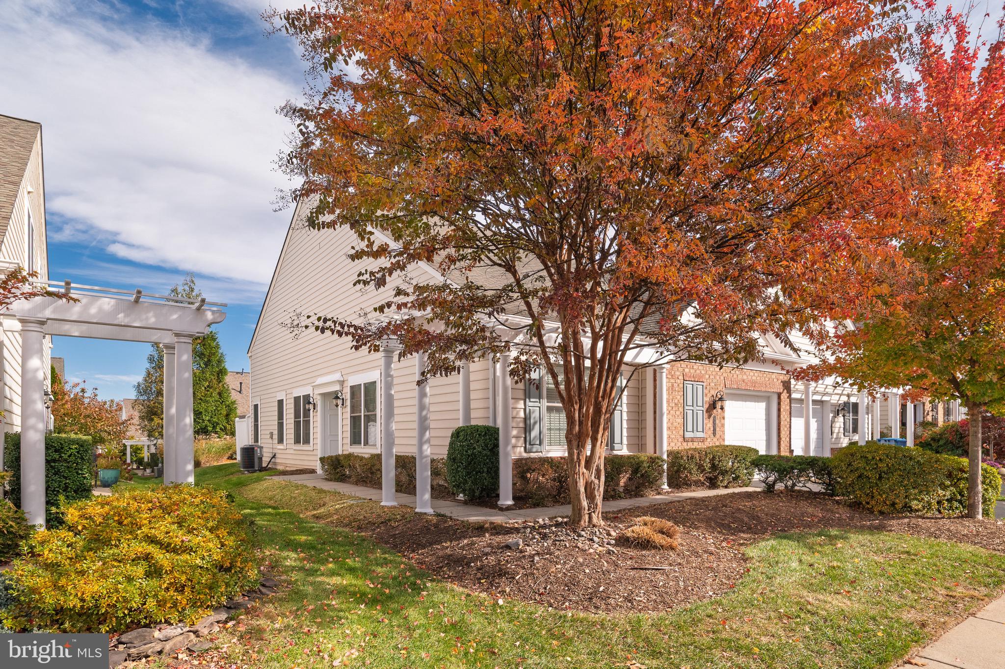 44472 OAKMONT MANOR SQUARE