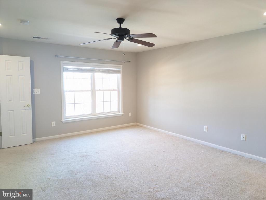 21882 BRICKSHIRE CIRCLE
