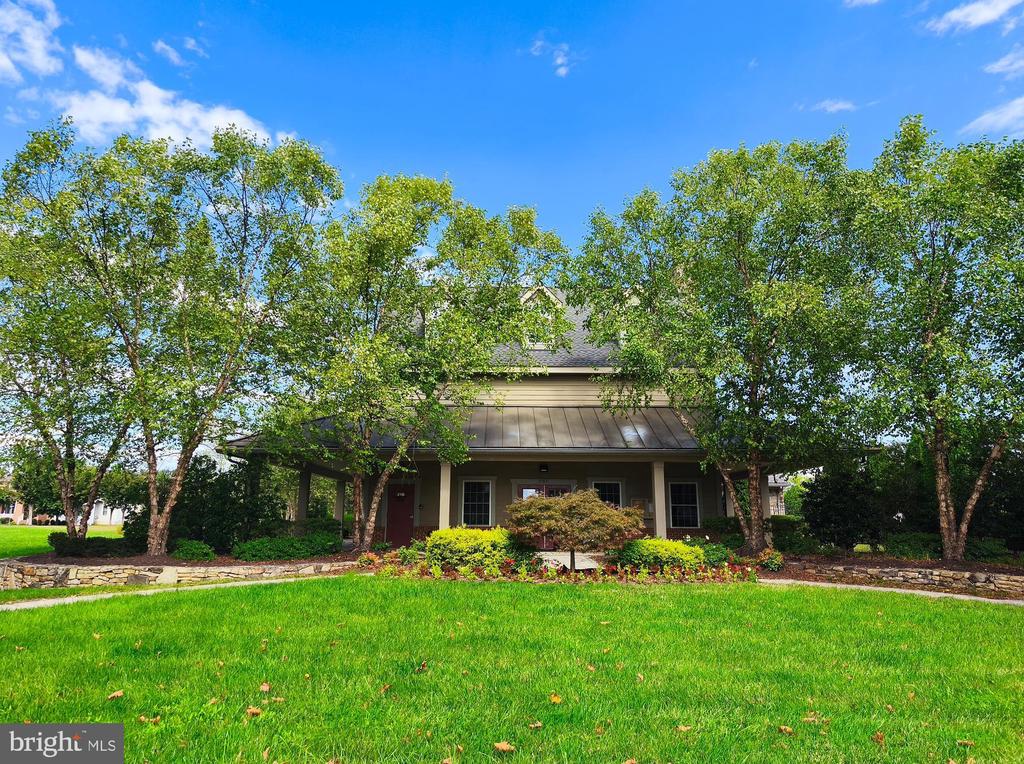 21882 BRICKSHIRE CIRCLE