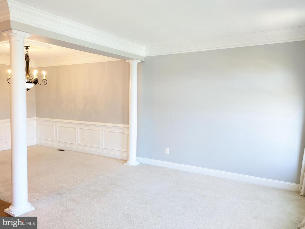 21882 BRICKSHIRE CIRCLE