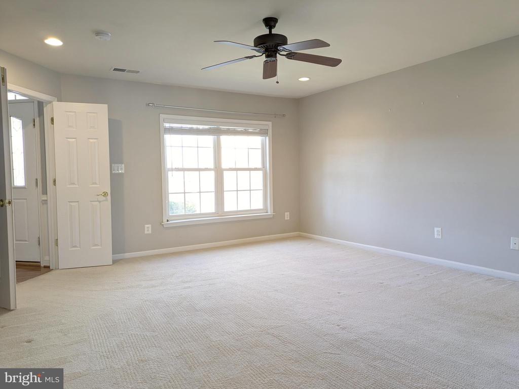 21882 BRICKSHIRE CIRCLE