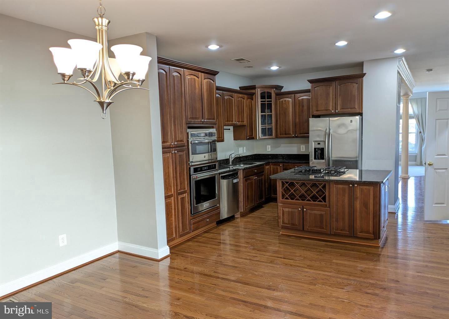 21882 BRICKSHIRE CIRCLE