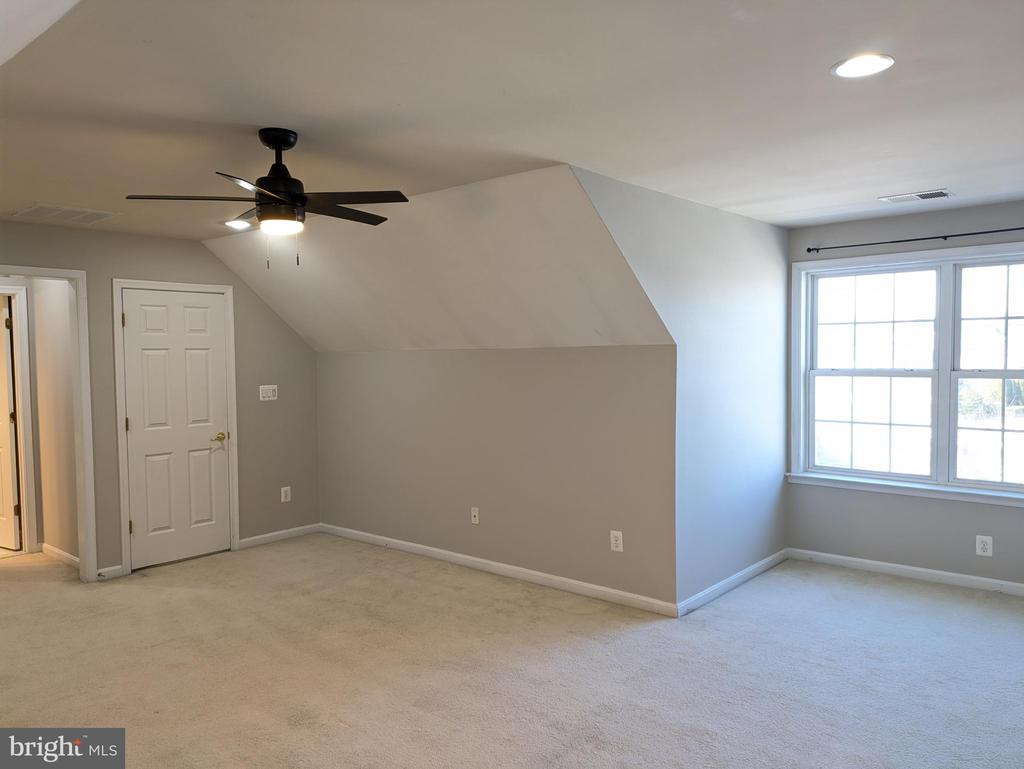 21882 BRICKSHIRE CIRCLE