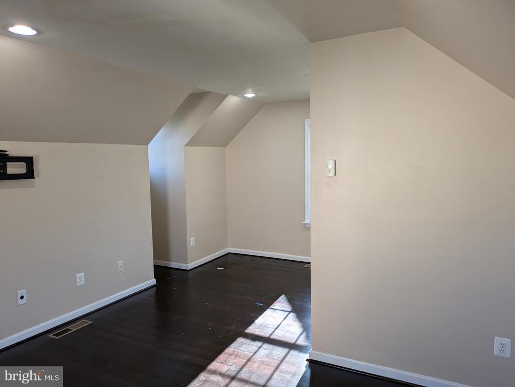 21882 BRICKSHIRE CIRCLE