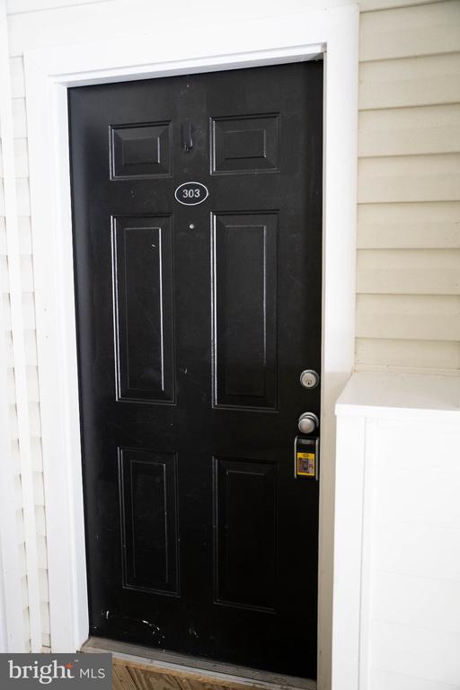 42480 ROCKROSE SQUARE 303