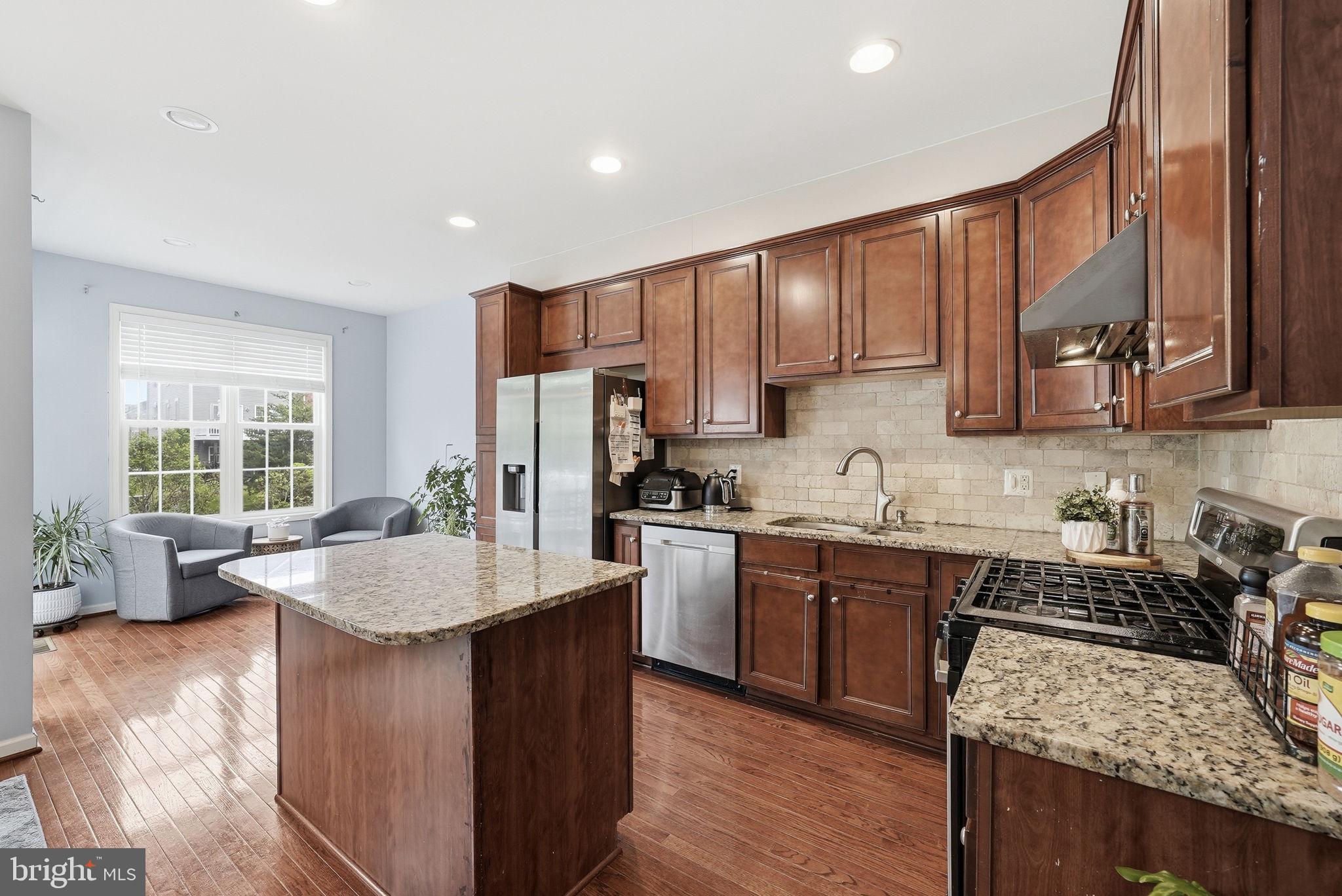 25077 PRAIRIE FIRE SQUARE