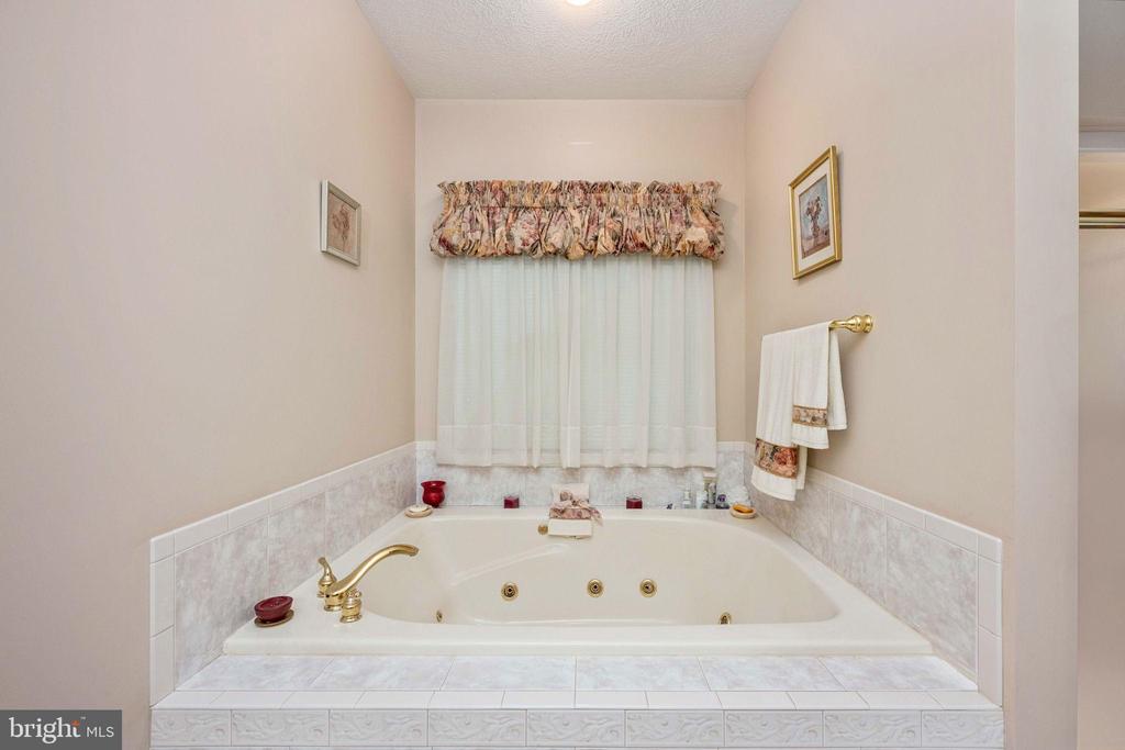 32236 DEEP MEADOW LANE