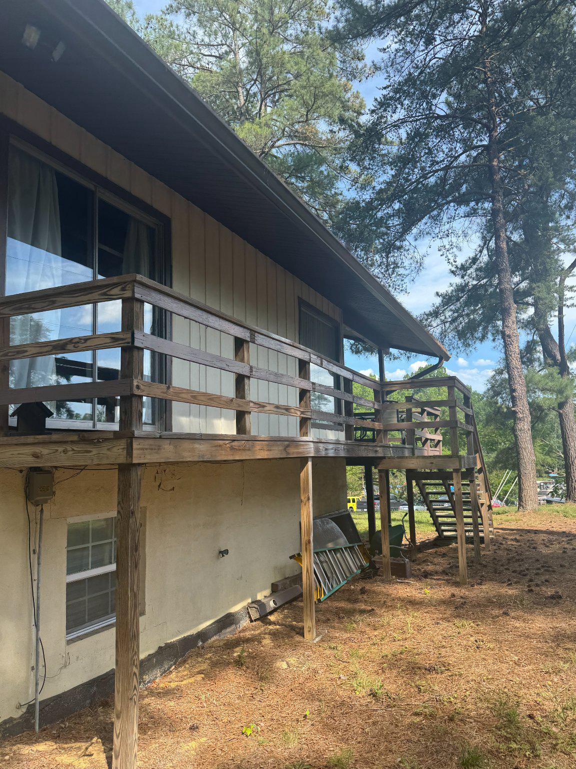 1348 LAKEVIEW PARKWAY