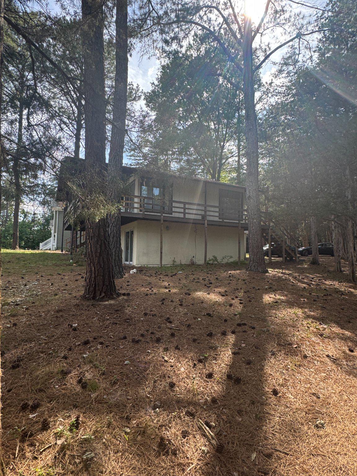 1348 LAKEVIEW PARKWAY