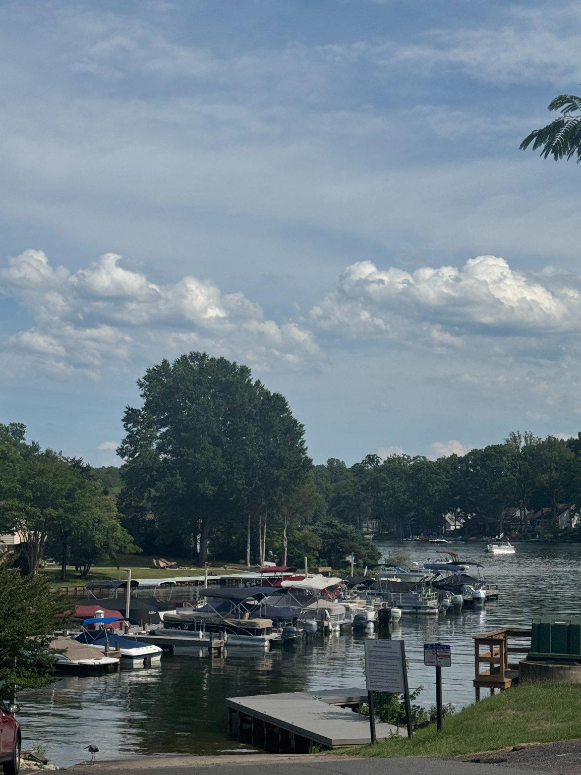 1348 LAKEVIEW PARKWAY