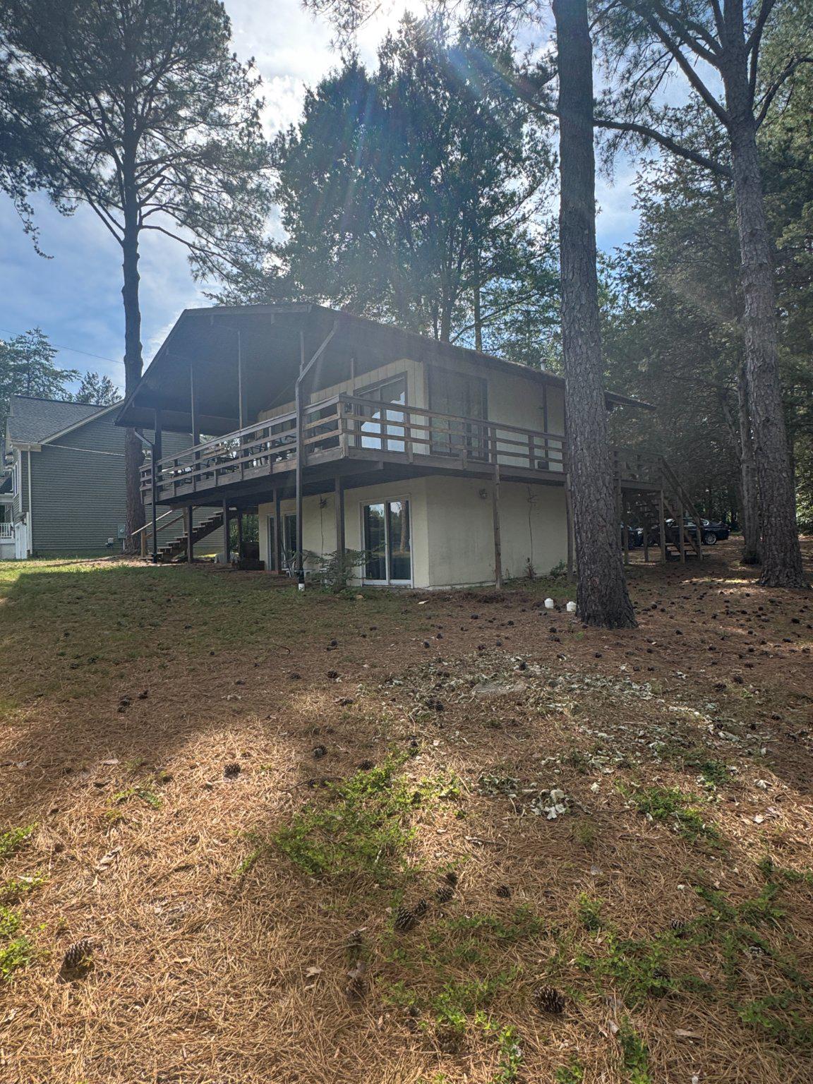 1348 LAKEVIEW PARKWAY