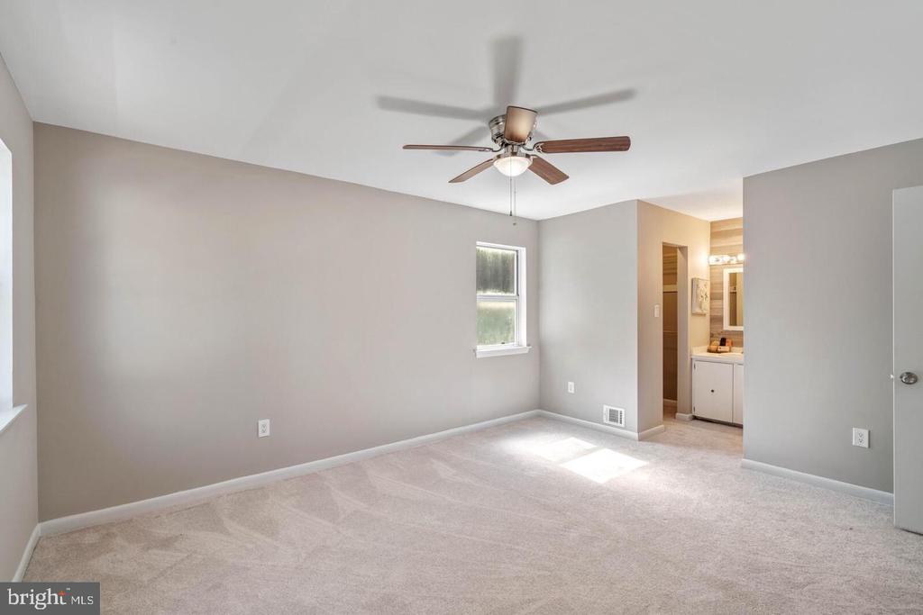 5312 SAPHIRE CT