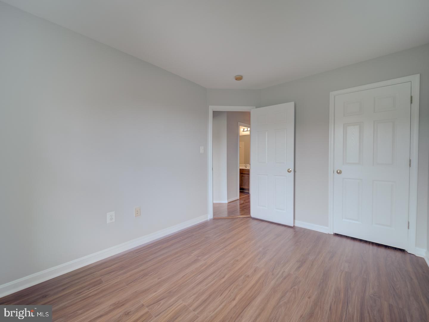8241 HUMPHREY LN