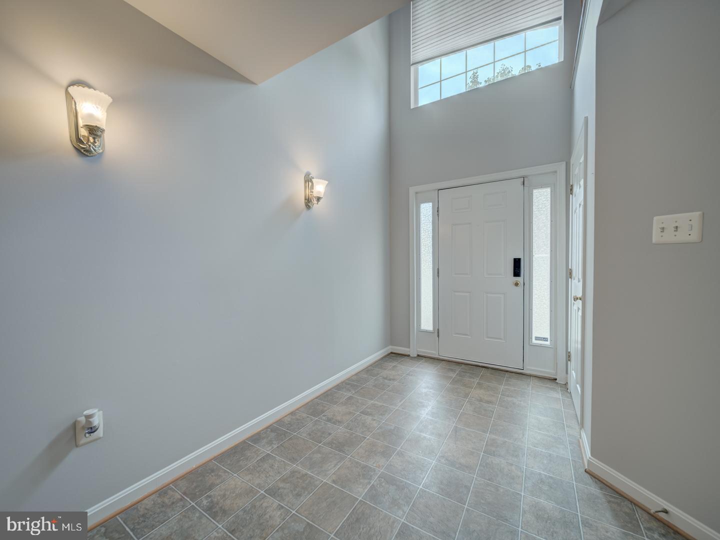8241 HUMPHREY LN