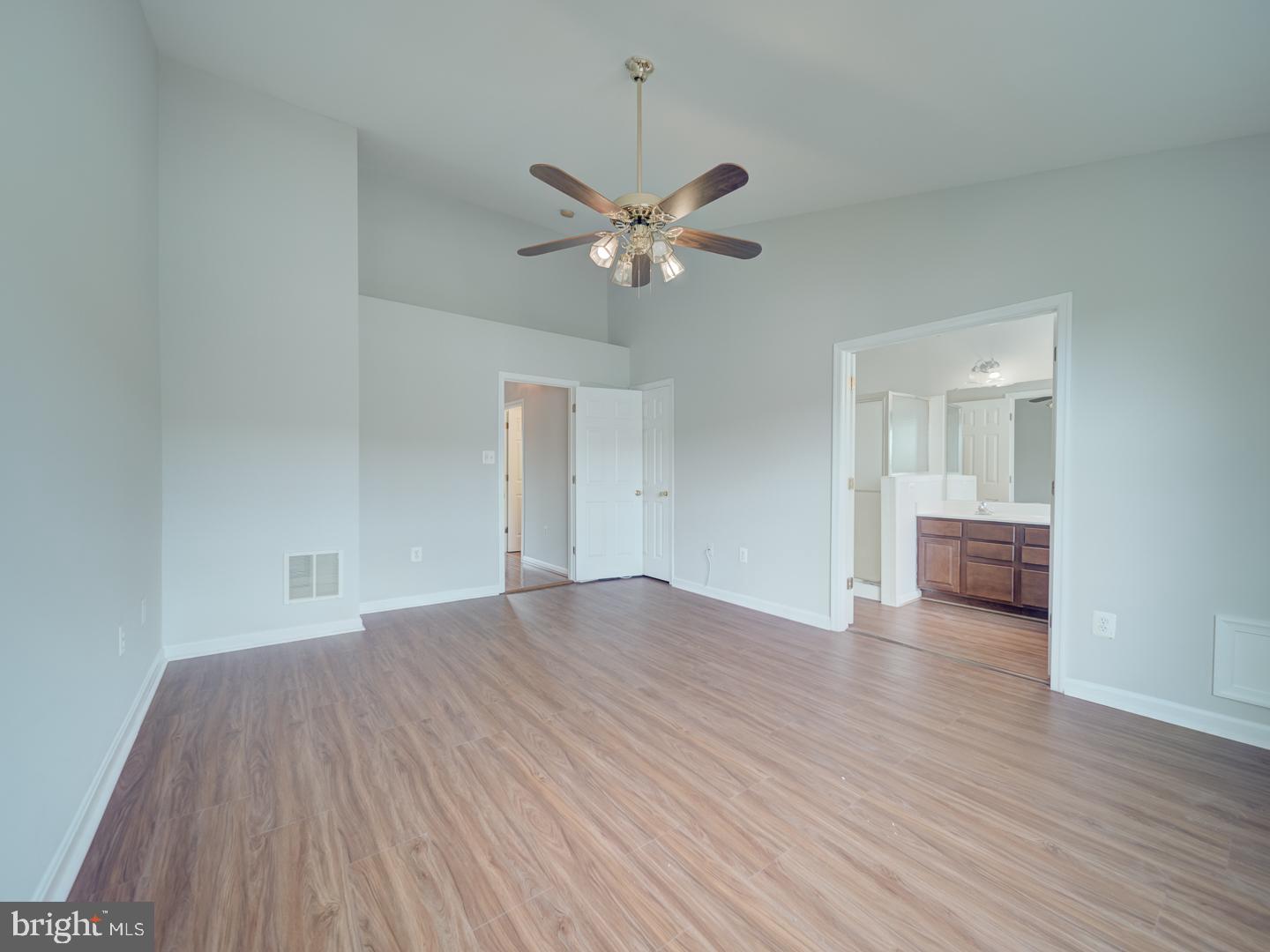8241 HUMPHREY LN