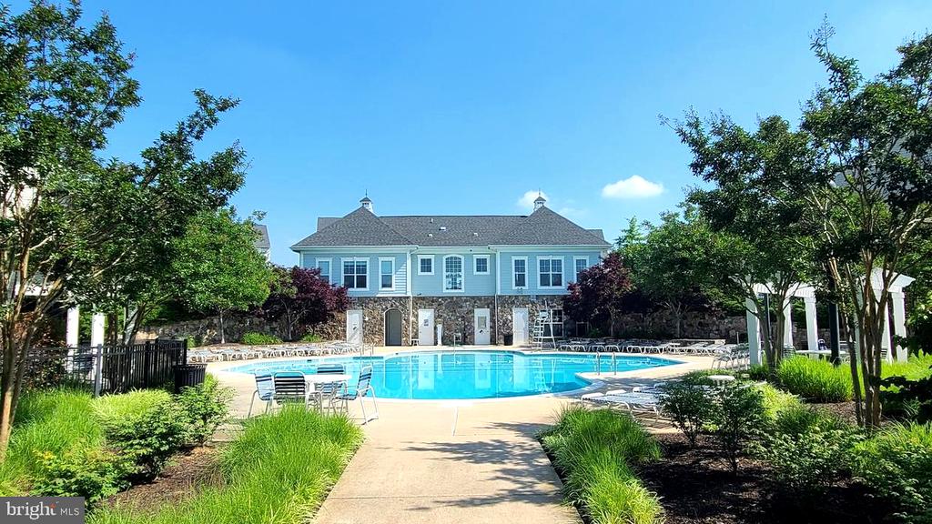 2913 Truffle Oak Pl