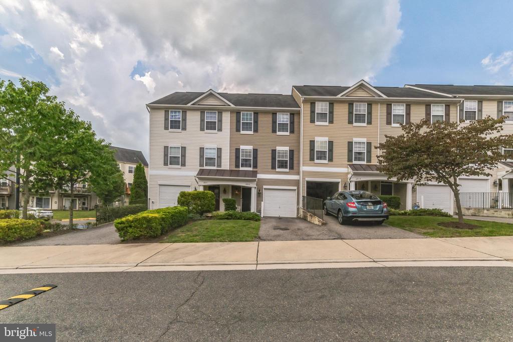 2913 Truffle Oak Pl