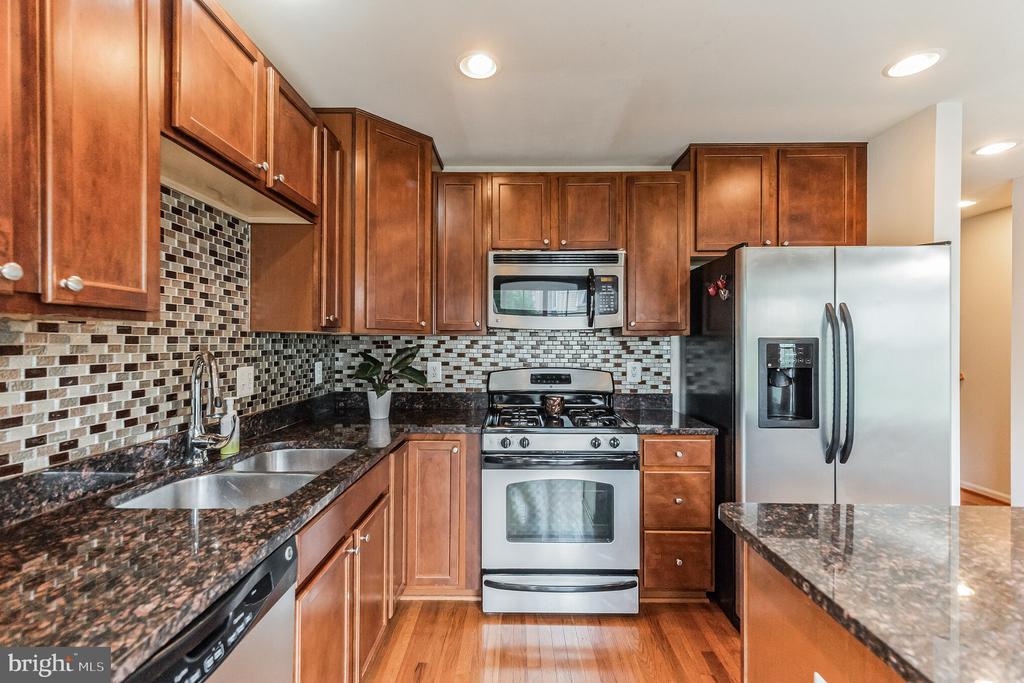 2913 Truffle Oak Pl