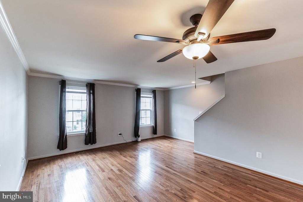 2913 Truffle Oak Pl