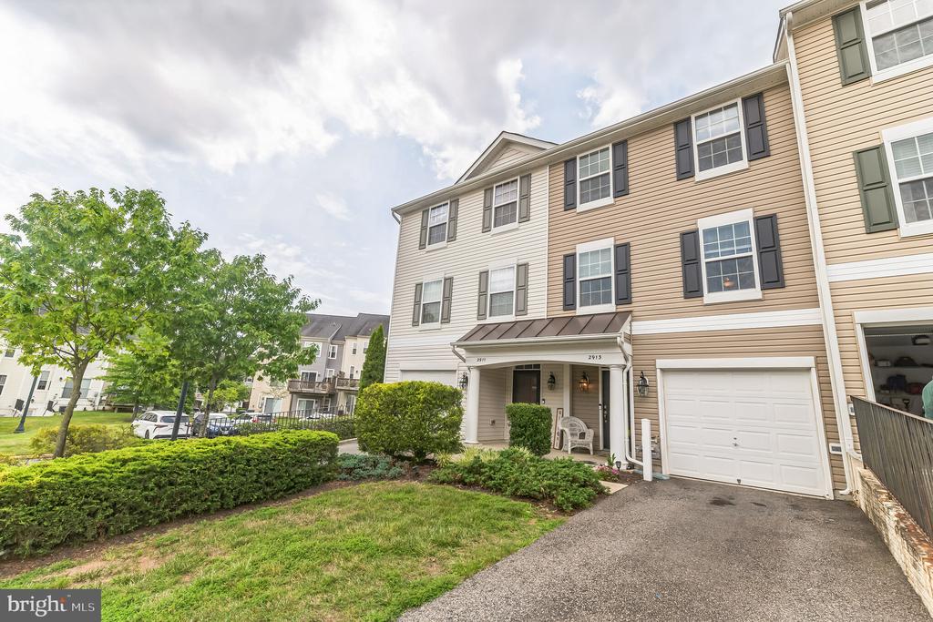 2913 Truffle Oak Pl