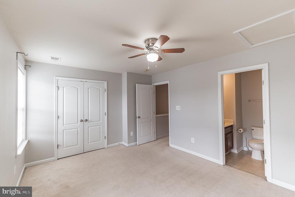 2913 Truffle Oak Pl