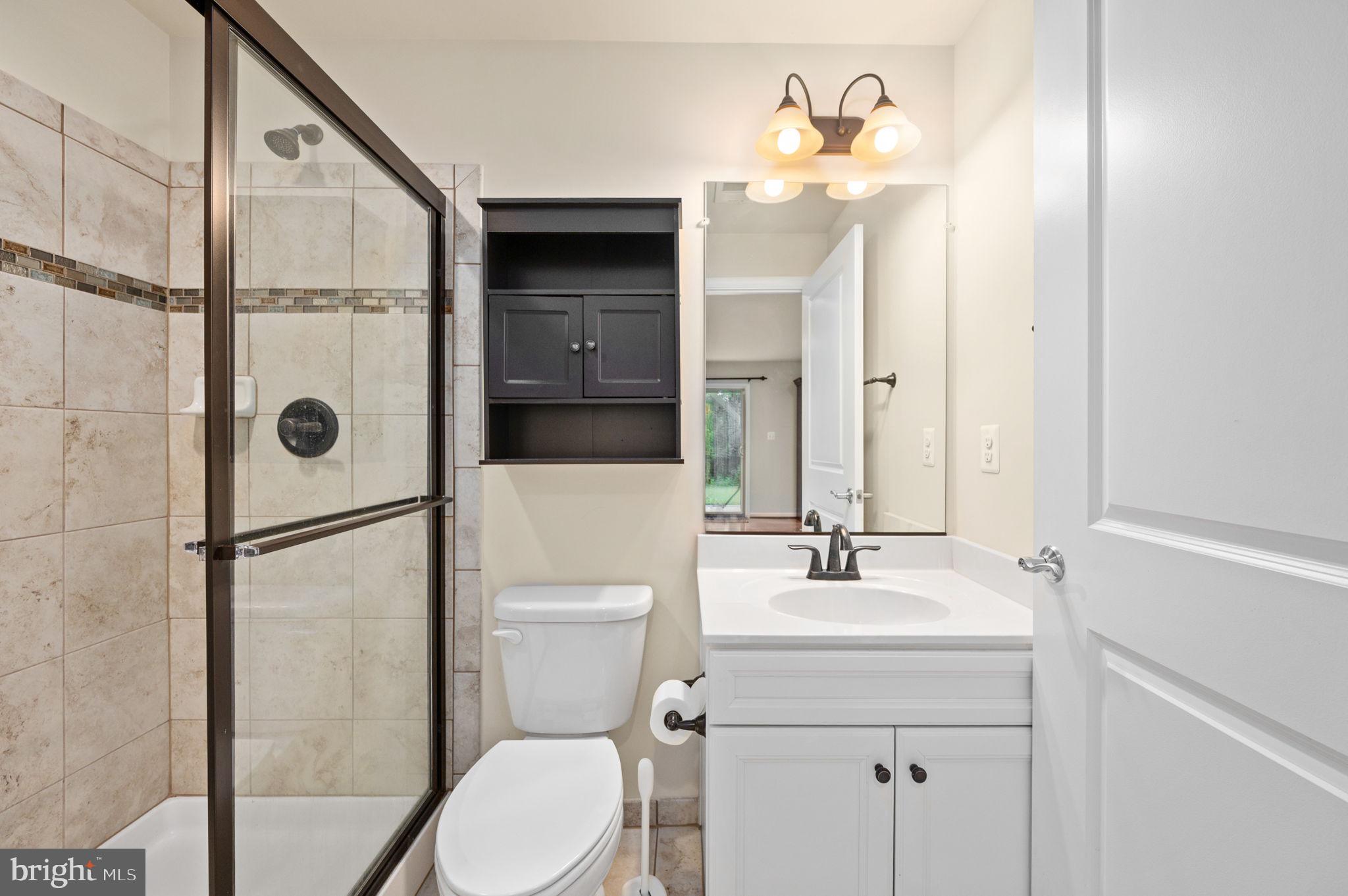 6601 Bartrams Forest Ln